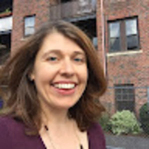 Meet your Posher, Lina